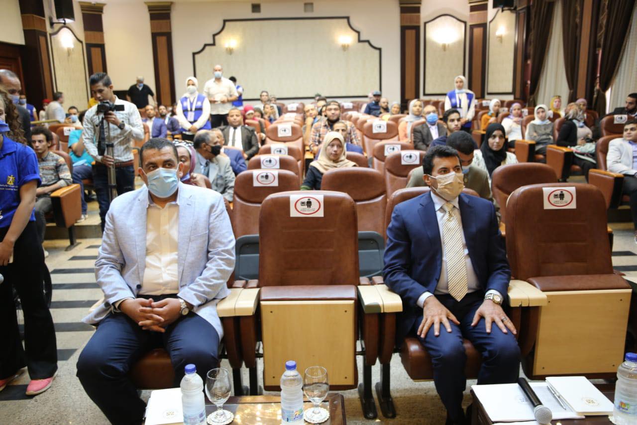 وزير الرياضة يُطلق المرحلة الثانية لمشروع 30 يوم تحدي