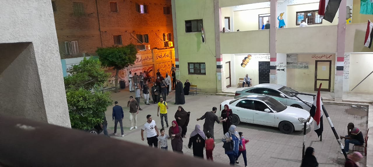تزايد الناخبين قبل إغلاق اللجان