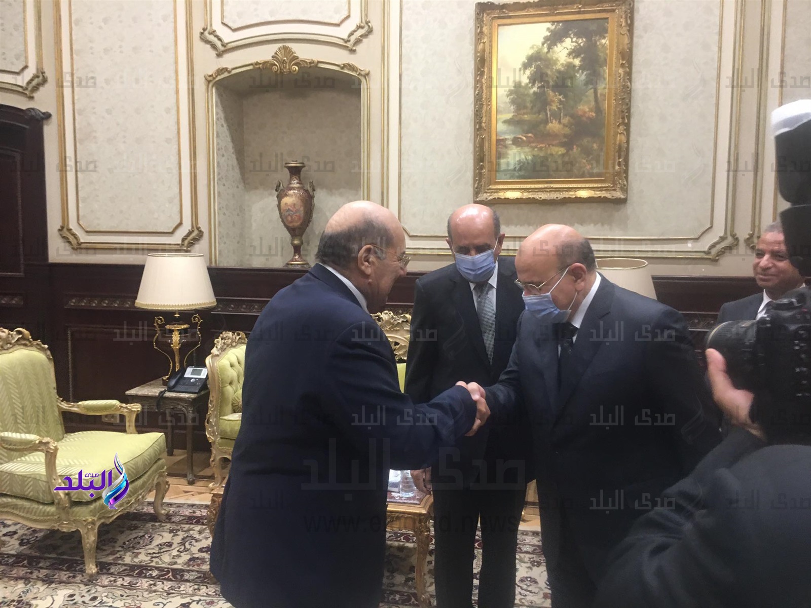 رئيس الشيوخ يلتقى وفدًا من مجلس الدولة لتهنئته بمنصبه الجديد