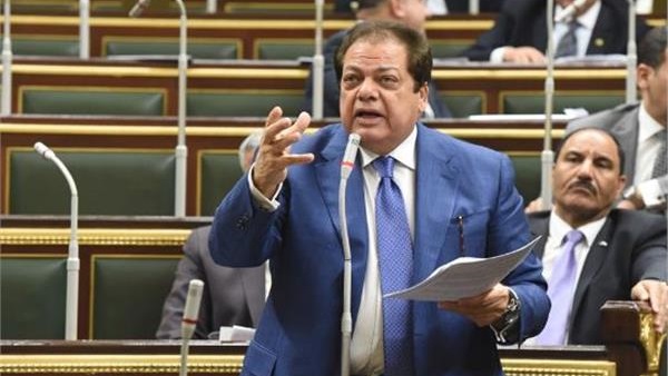 النائب محمد أبو العينين 