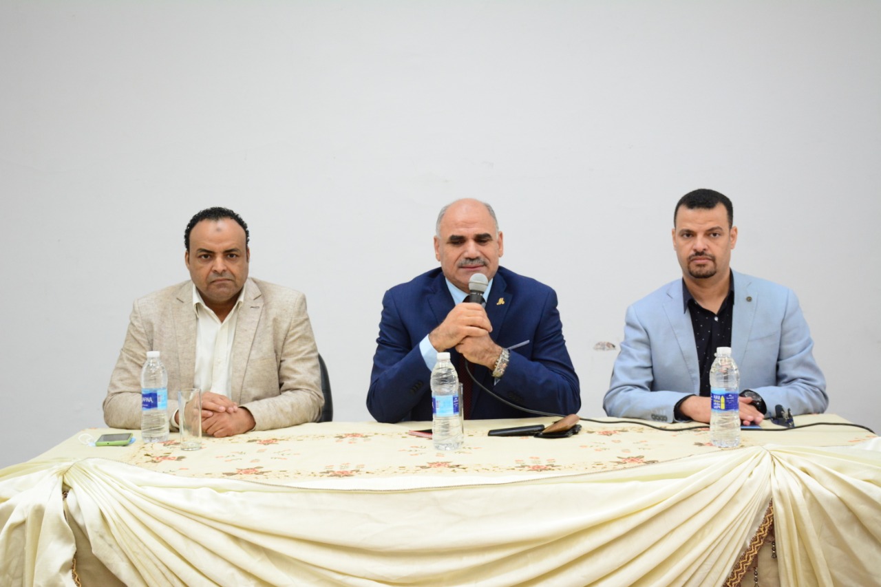 رئيس جامعة الأقصر