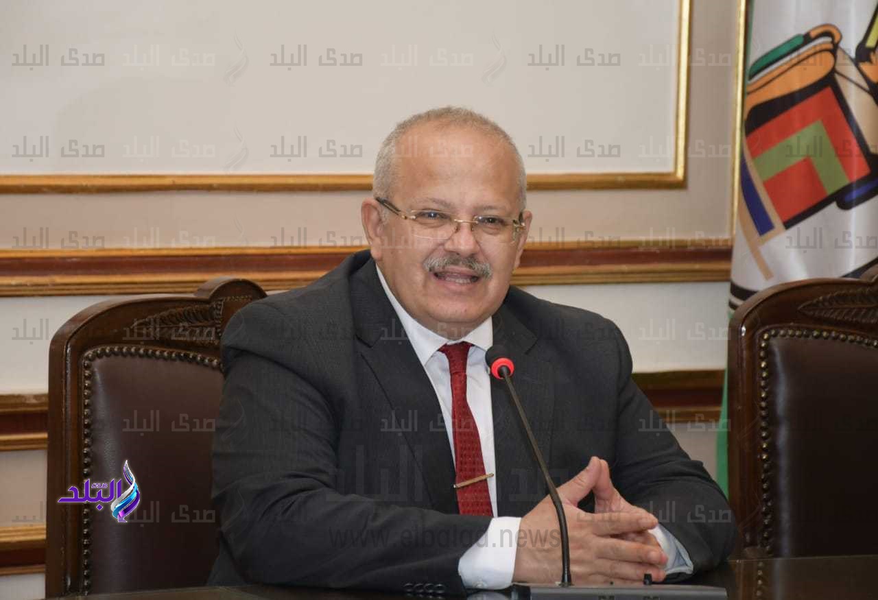رئيس جامعة القاهرة 
