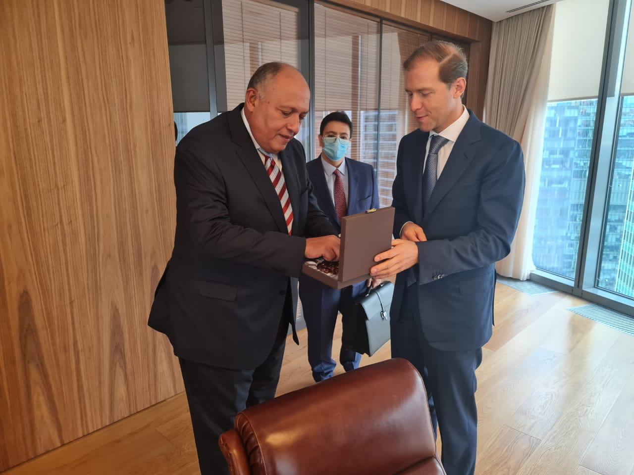 جانب من المباحثات