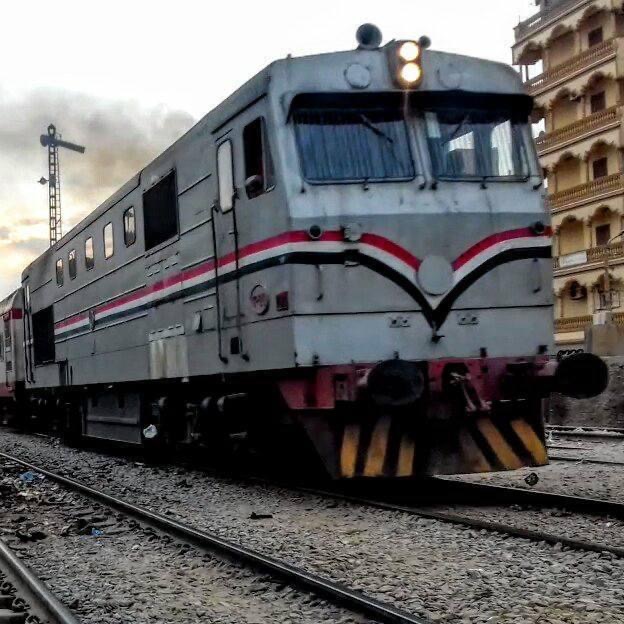 بابجي تقتل طفلين دهسا تحت عجلات القطار بالاسماعيلية