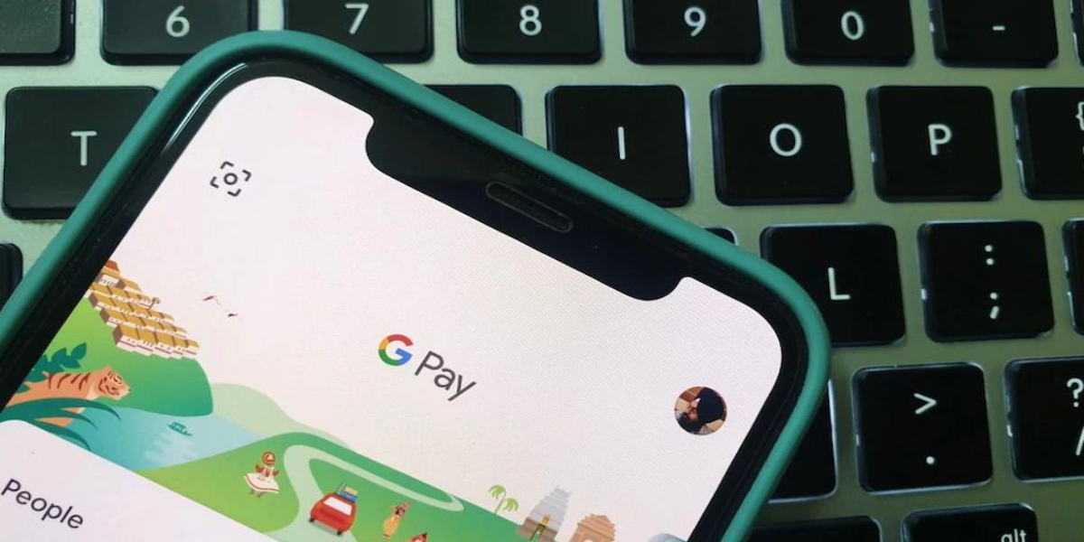 بدون سبب..آبل تحذف تطبيق Google Pay من متجرها