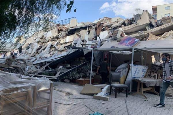 زلزال إزمير