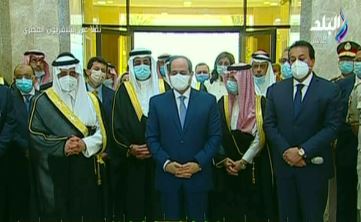 الرئيس السيسي يستمع لشرح تفصيلي من داخل جامعة الملك سلمان