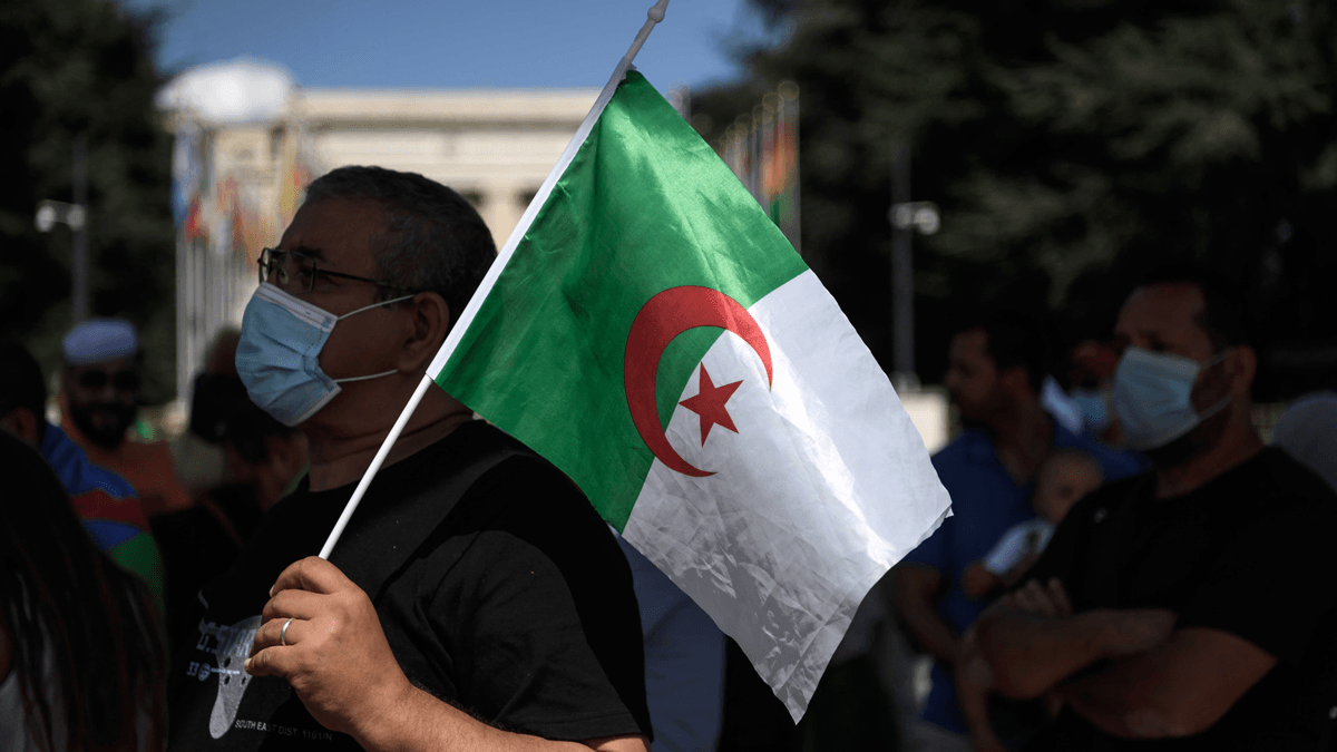 الجزائر