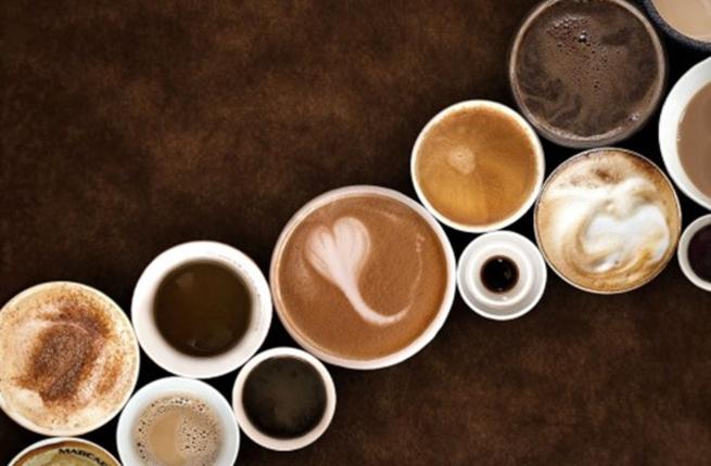 مشروب قهوة بالتوت