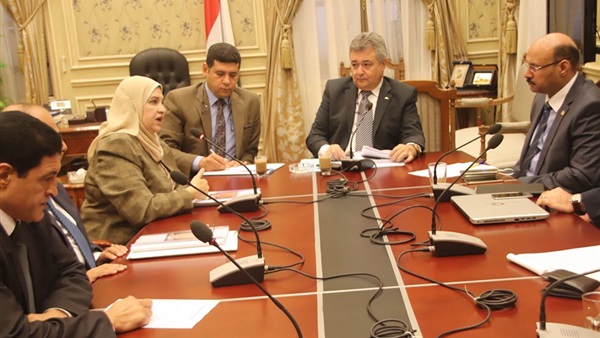 لجنة السياحة والطيران المدنى بالبرلمان