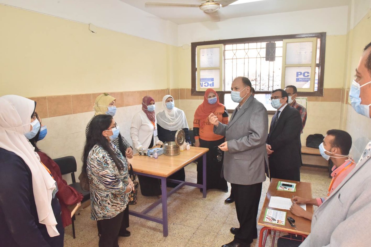  محافظ أسيوط 