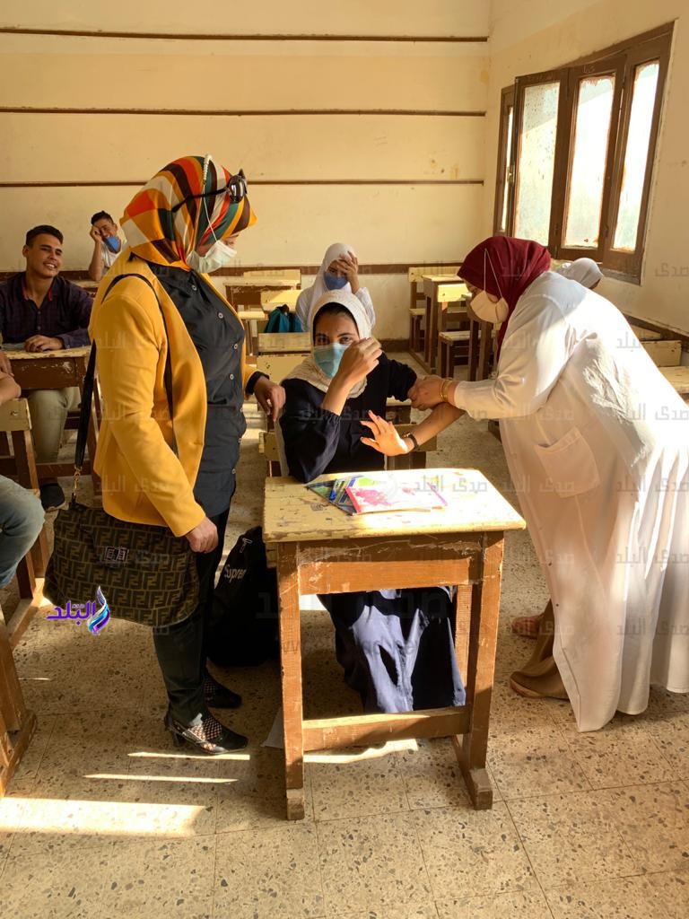 تطعيم 306229 طالب ضد الإلتهاب السحائي في الدقهلية