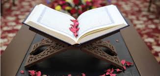 لماذا أمرنا الله بالصلاة على النبي ؟.. 10 أسباب