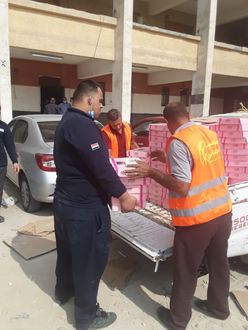 مؤسسة أبو العينين توزع حلوى المولد النبوي بمستشفى 75375