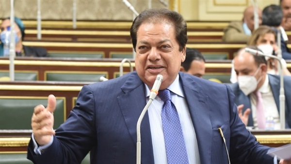 النائب محمد أبو العينين 