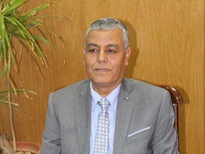 الدكتور يوسف غرباوى رئيس جامعة جنوب الوادى