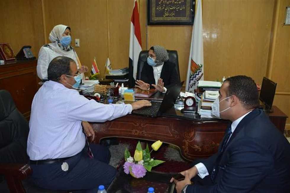 نائب محافظ الوادي الجديد تبحث إنشاء بوابة جغرافية للمحافظة