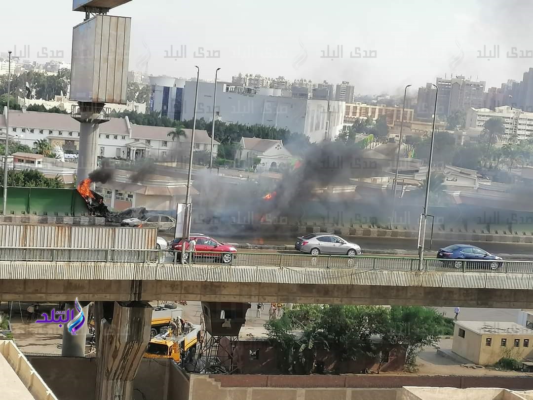 احتراق سيارة أعلى كوبري 6 أكتوبر
