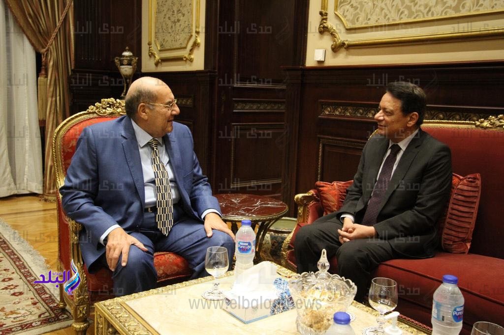 المستشار عبد الوهاب عبد الرازق رئيس مجلس الشيوخ  وكرم جبر