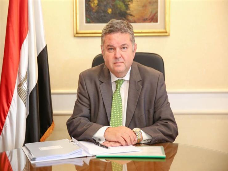 وزير قطاع الأعمال العام 