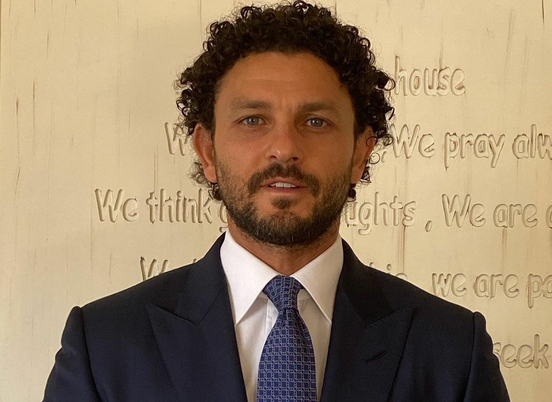 حسام غالي