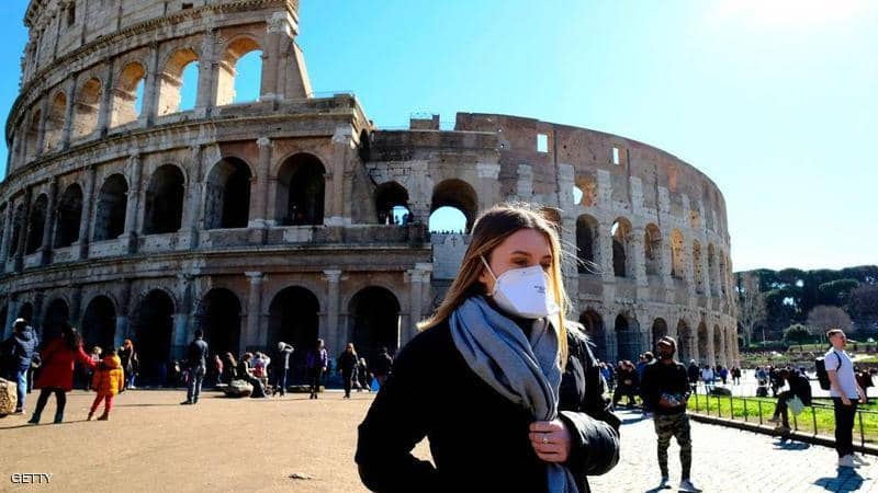 إيطاليا تسجل أكثر من 300 وفاة بـ كورونا