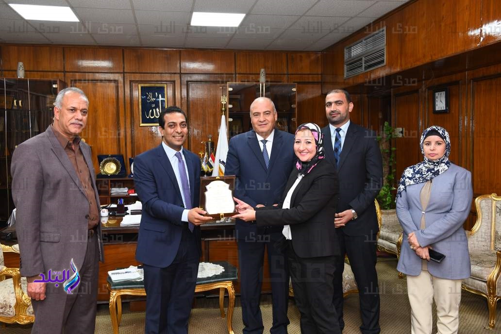 اللواء أشرف الداودي، محافظ قنا