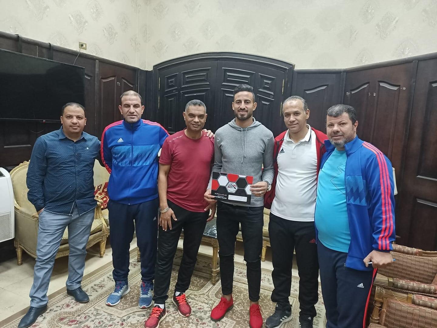 الإعلاميين يضم مهاجم البنك الأهلي