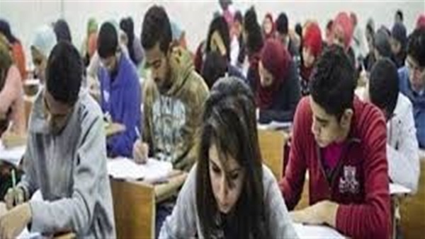 طلاب جامعات 