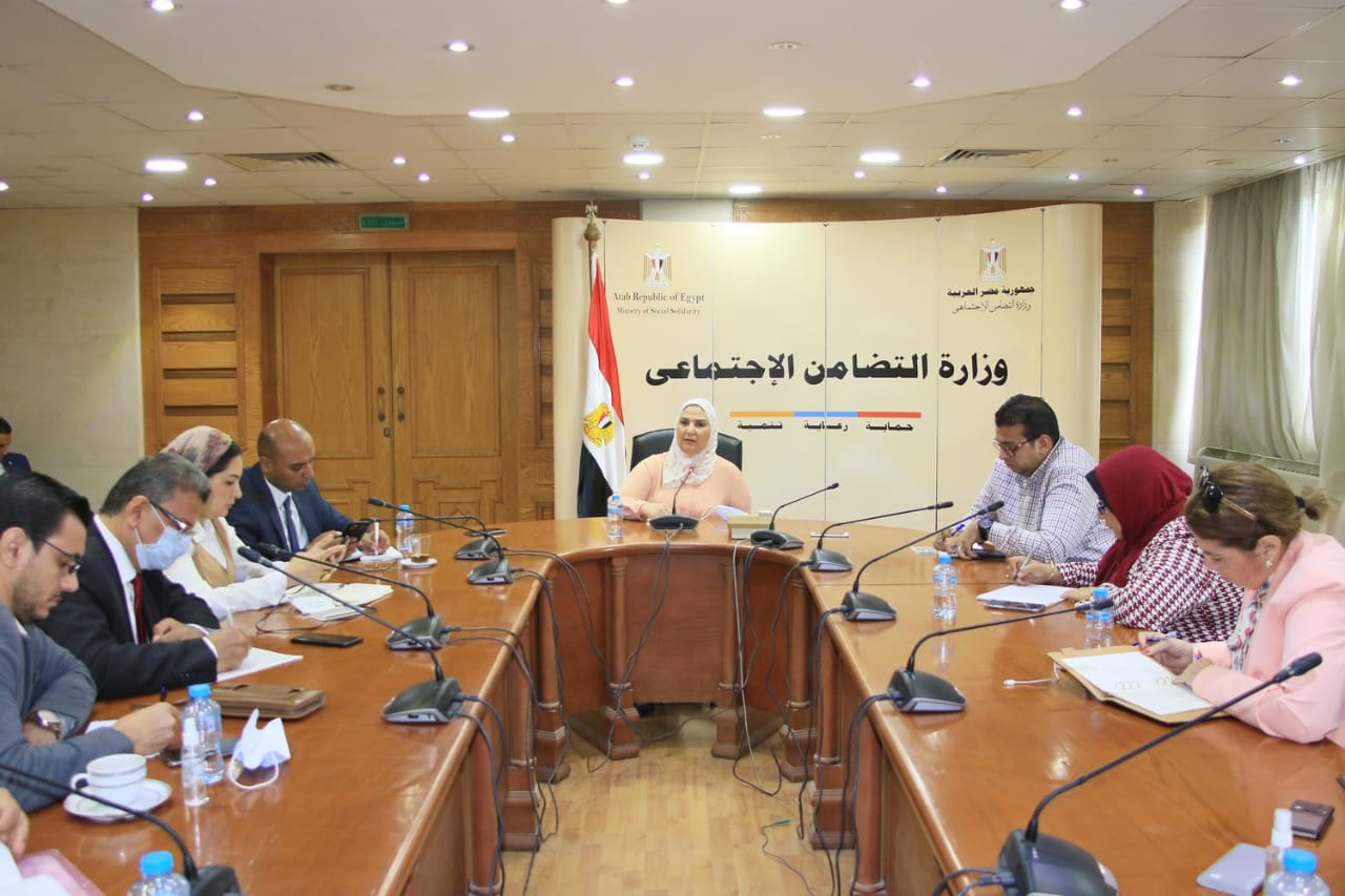 نيفين القباج وزيرة التضامن الاجتماعى