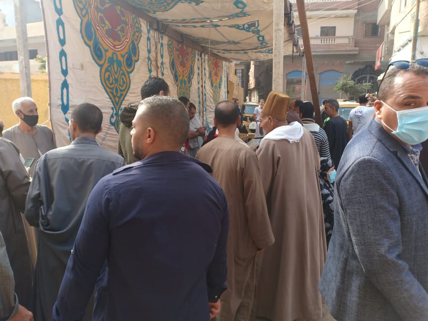 إقبال المواطنين على لجان الانتخابات 