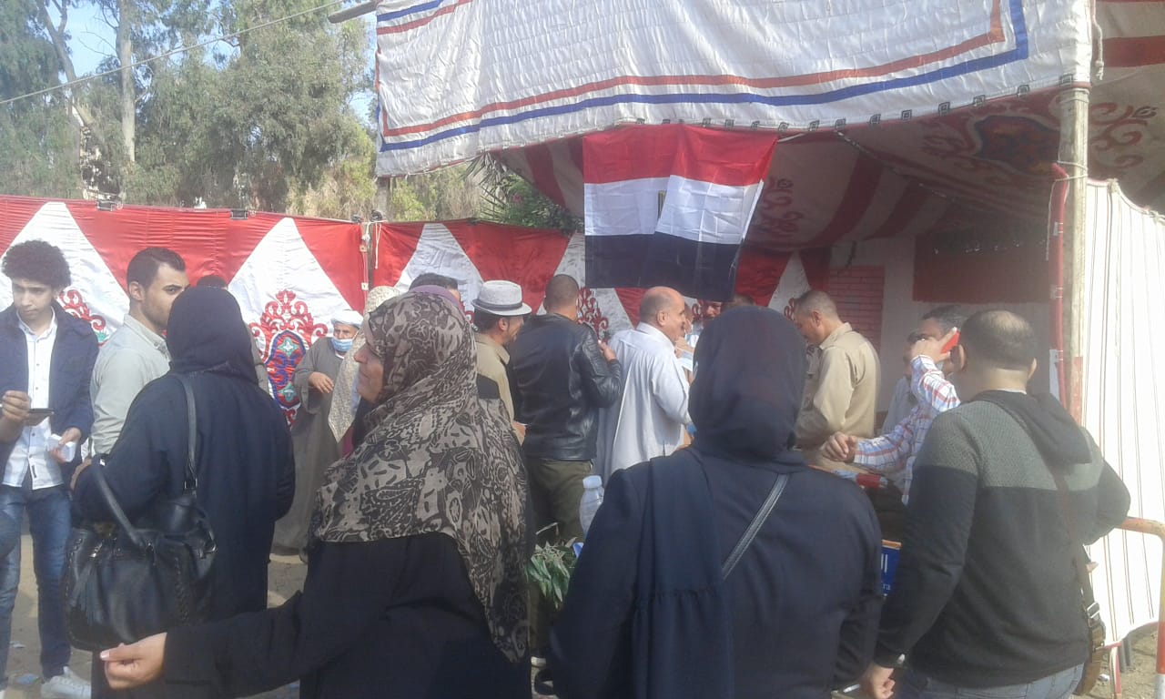 مشاركة واسعة للمرأة في الانتخابات 