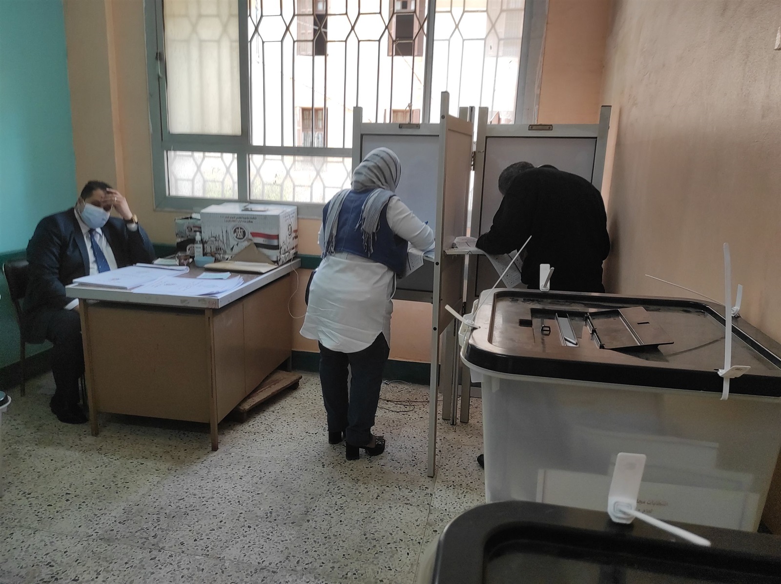 إقبال المواطنين على لجان الانتخابات 