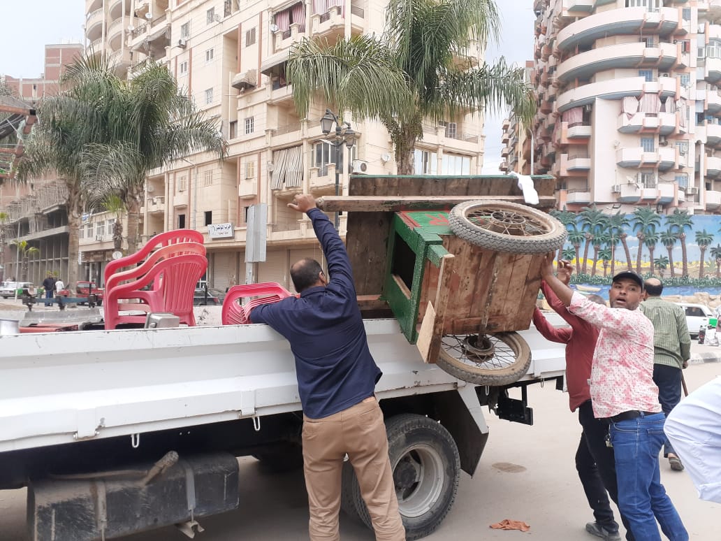 رفع ١٩١ حاله إشغال عن الطريق بمدينة دمنهور
