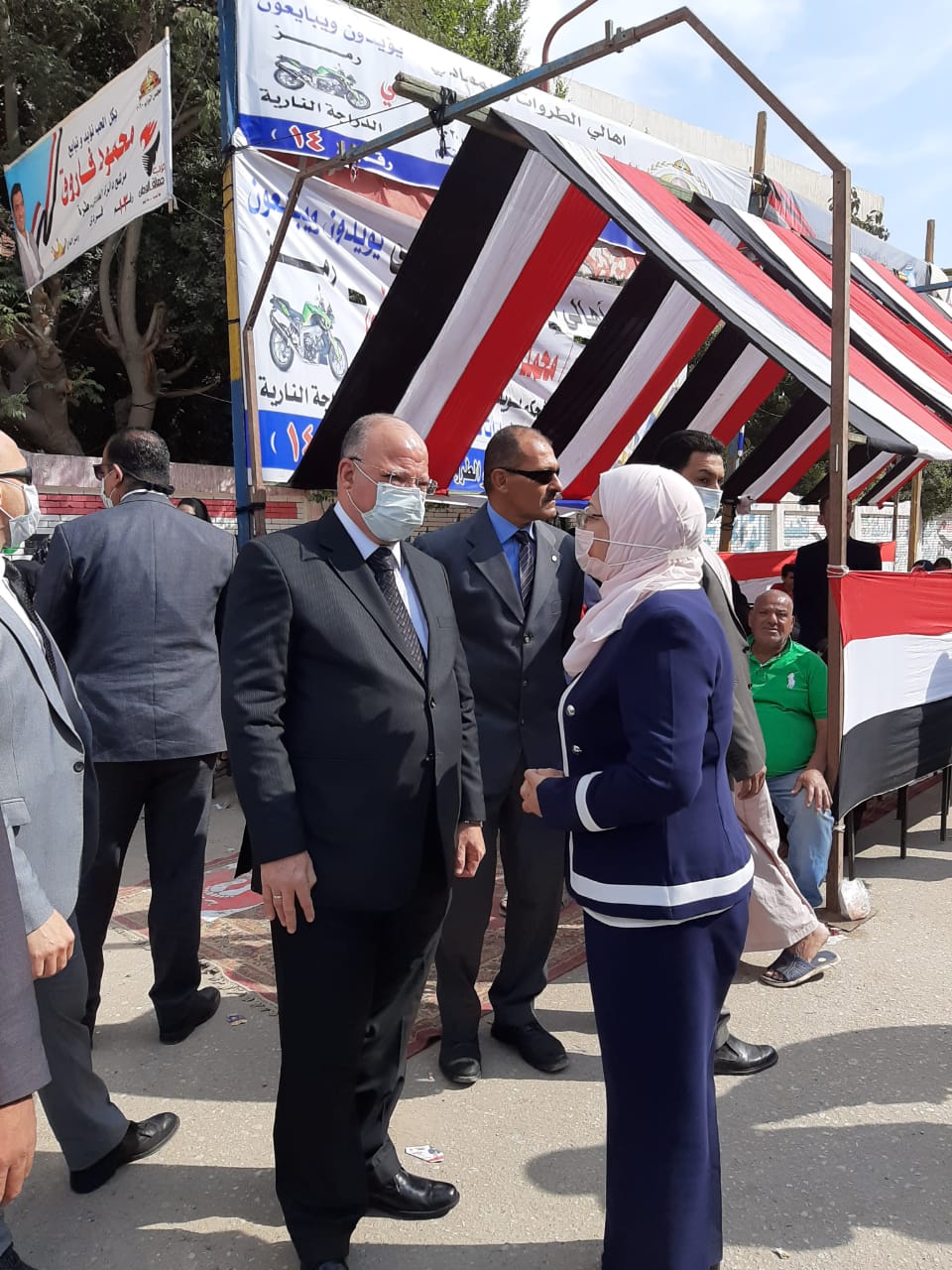 محافظ القاهرة يتفقد اللجان 