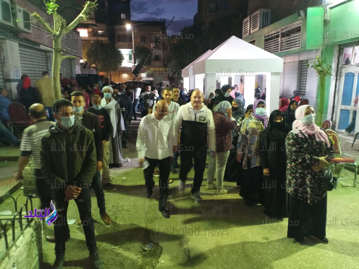 استمرار توافد الناخبين على لجان الانتخابات البرلمانية بالسيد