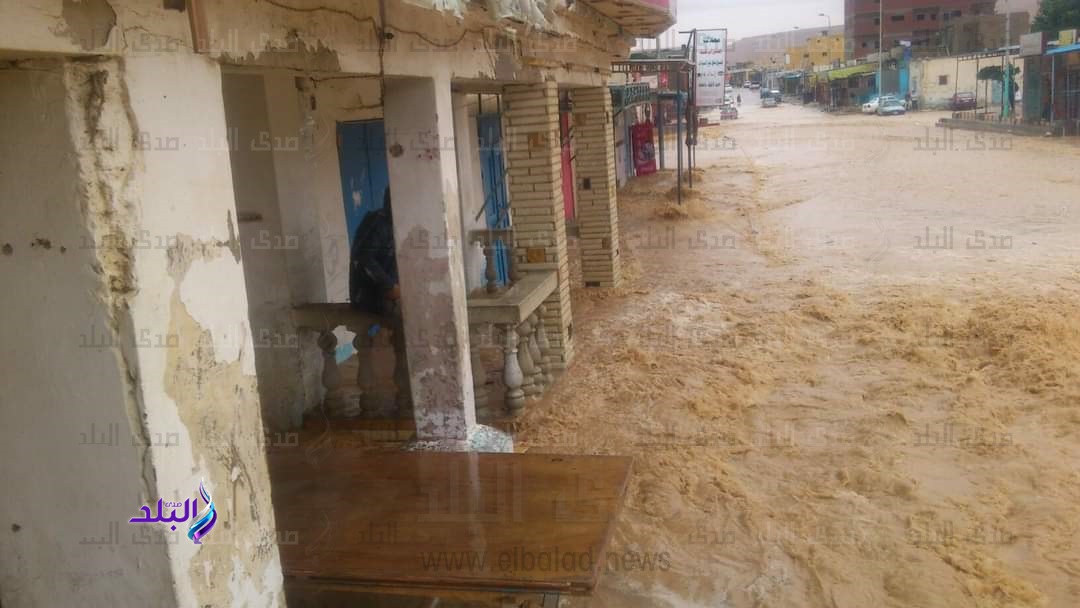 سيول بمدينة السلوم على الحدود المصرية الليبية