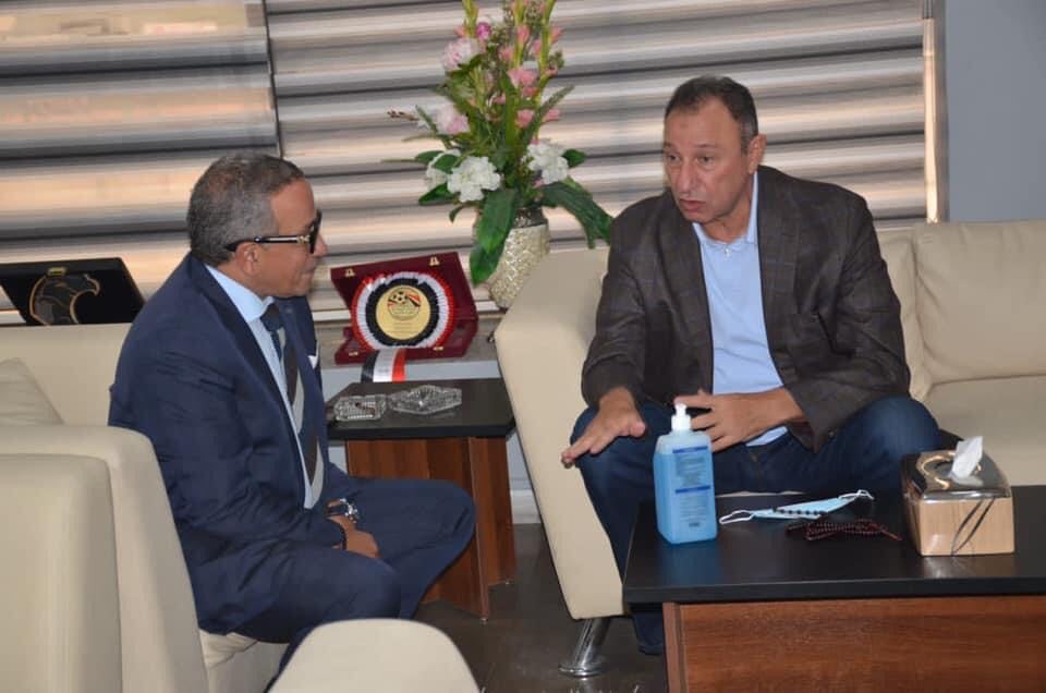 الخطيب مع عمرو الجناينى 