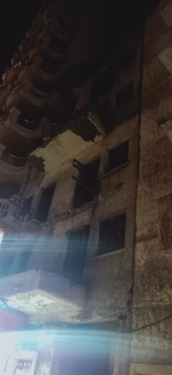 سقوط أجزاء من عقار بطريق الجيش بالمنتزه بدون إصابات