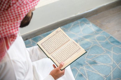 حكم قراءة القرآن بدون تجويد أو ضبط لغوي