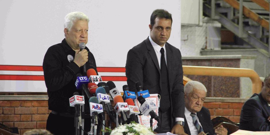 مرتضى منصور ونجله أحمد 