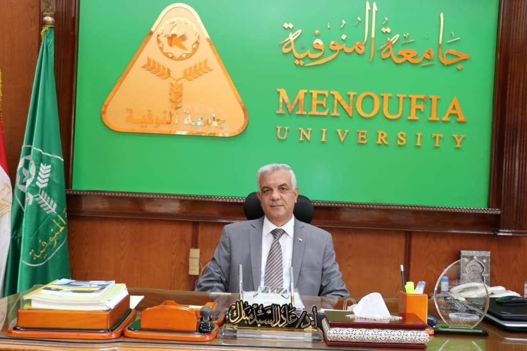 الدكتور عادل مبارك