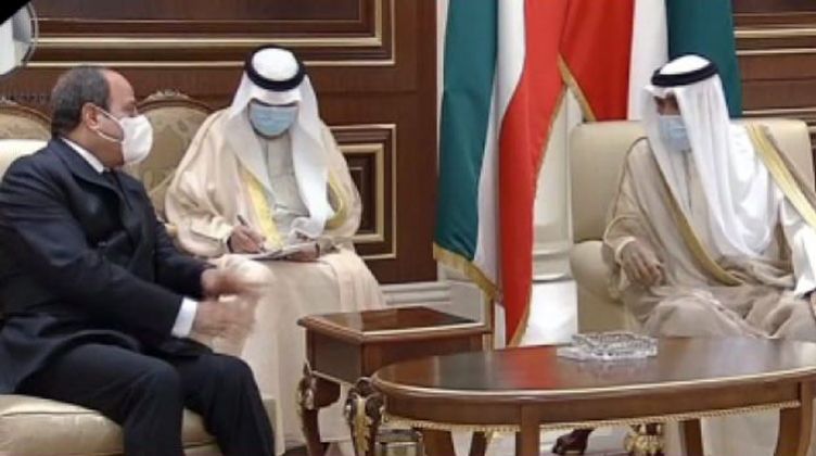 صورة تجمع الرئيس السيسي وأخيه أمير الكويت صورة تجمع الرئيس السيسي وأخيه أمير الكويت