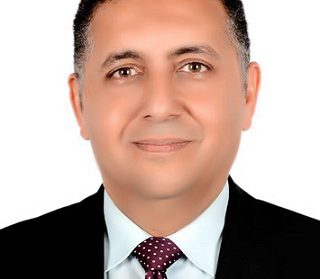 عميد هندسة القاهرة 