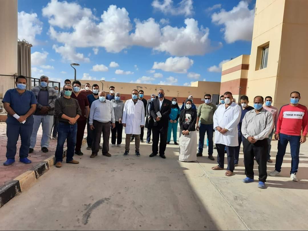 الأطقم الطبية بمستشفى النجيلة