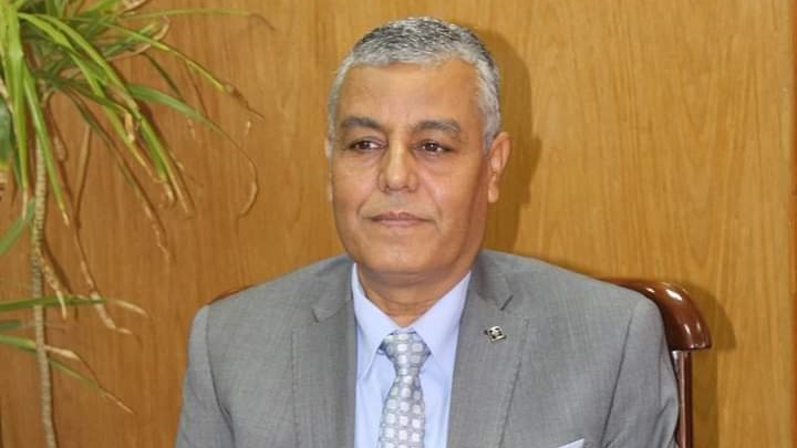 رئيس الجامعة جنوب الوادى 