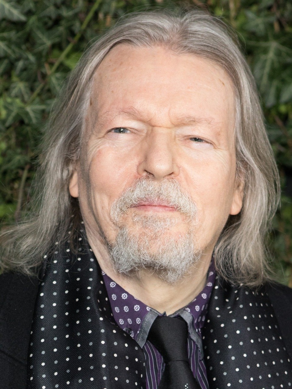 الكاتب البريطاني كريستوفر هامبتون