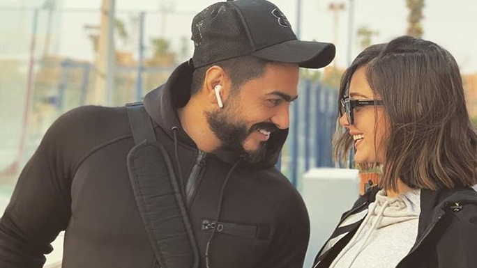 تامر حسنى وزوجته 