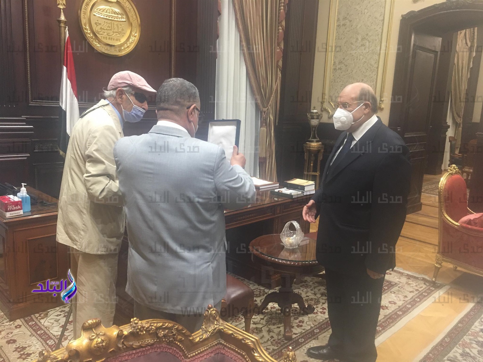 وزير الصحة السابق يلتقي رئيس الشيوخ
