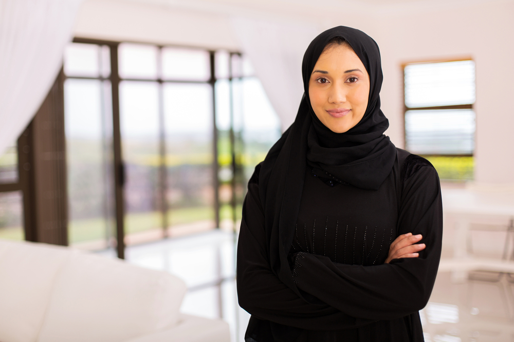 مستشار المفتي: شعر الوجه أو الموجود في الجسم لا يدخل في نمص